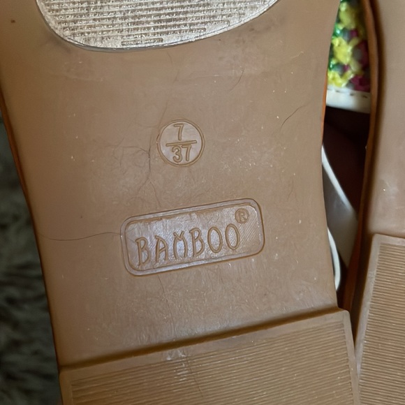 Bamboo colourful sandals. - Picture 4 of 7